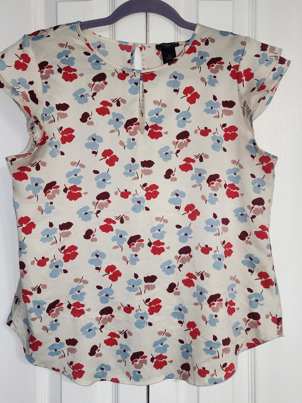 Boho Lightwright Floral Summer Top  Cap-Sleeve Top with Red & Light Blue Flowers